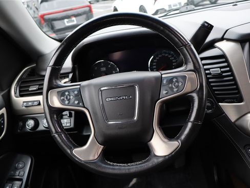 Used 2019 GMC Yukon Denali w/ Denali Ultimate Package image 17