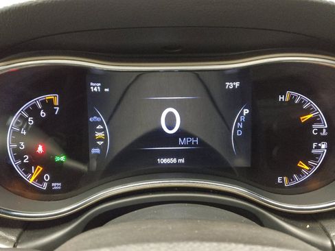 Used 2016 Jeep Grand Cherokee Limited w/ Luxury Group II RWD image 23