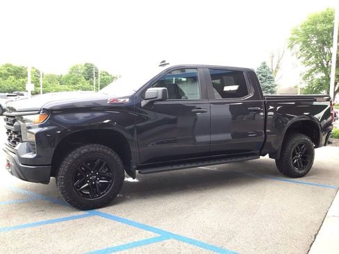 Used 2022 Chevrolet Silverado 1500 Custom Trail Boss AWD/4WD image 11