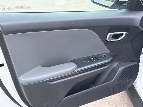 Used 2025 Kia K4 FWD image 10