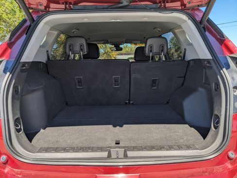 Used 2020 GMC Terrain SLT w/ Preferred Package image 12