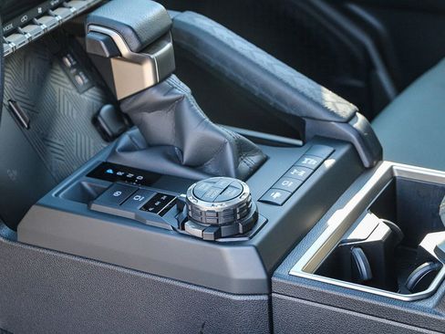 Used 2025 Toyota 4Runner Trailhunter image 22