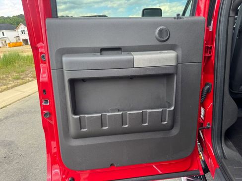 Used 2011 Ford F350 Lariat w/ Lariat Interior Pkg image 20