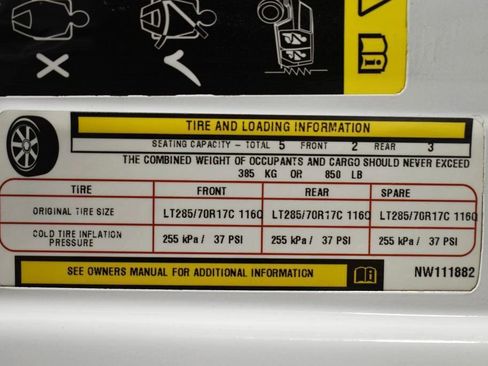 Used 2022 Jeep Wrangler Unlimited Rubicon w/ LED Lighting Group AWD/4WD image 13