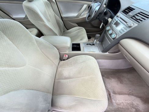 Used 2008 Toyota Camry LE FWD image 31