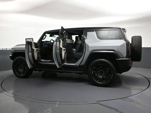 Used 2026 GMC Hummer EV SUV AWD/4WD image 35