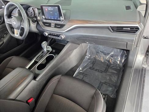 Used 2024 Nissan Altima 2.5 SV image 20