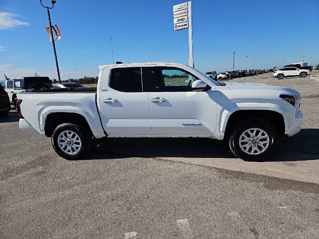 Used 2024 Toyota Tacoma SR5 RWD image 9