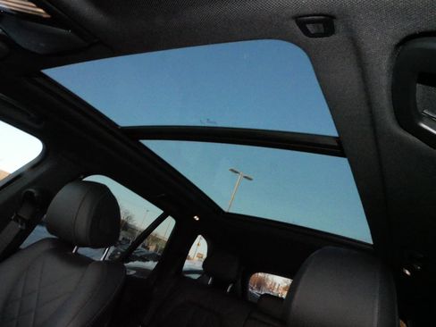 Used 2023 BMW X5 xDrive45e w/ M Sport Package image 33