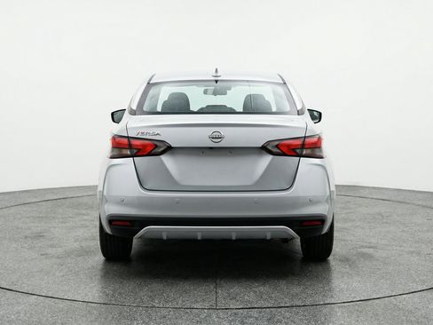 Used 2025 Nissan Versa SV FWD image 7