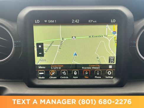 Used 2022 Jeep Wrangler Unlimited Rubicon 4xe w/ Cold Weather Group AWD/4WD image 21