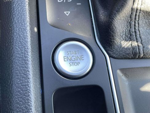 Used 2019 Volkswagen Atlas SE FWD image 33