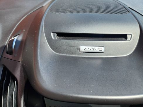 Used 2017 Ford Escape Titanium AWD/4WD image 23