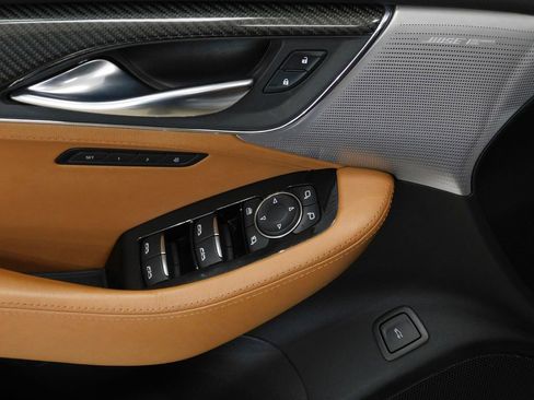 Used 2021 Cadillac CT5 V w/ Platinum Package image 32