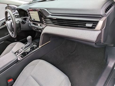 Used 2025 Toyota Camry LE image 21