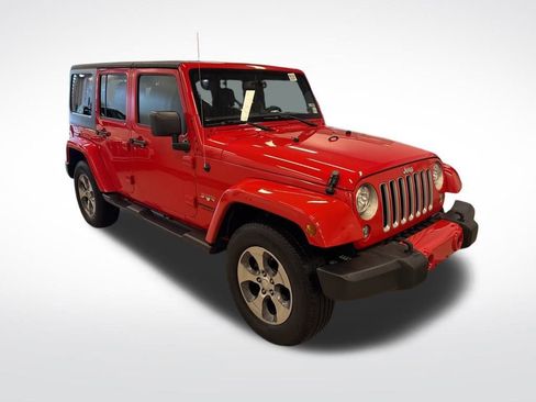 Used 2017 Jeep Wrangler Unlimited Sahara image 8