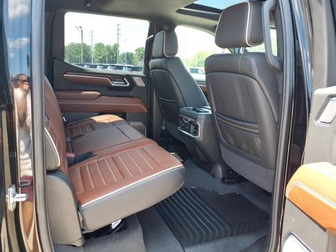 Used 2025 GMC Sierra 1500 Denali Ultimate AWD/4WD image 14