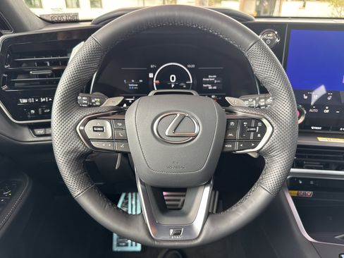 New 2026 Lexus TX 500h AWD image 20