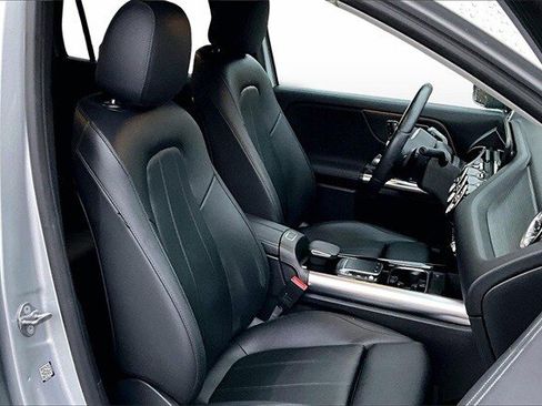 Certified 2023 Mercedes-Benz GLA 250 4MATIC image 31