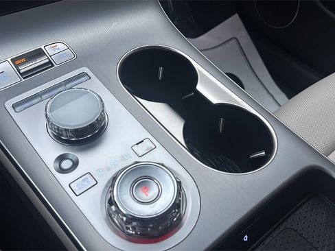 New 2026 Genesis GV70 2.5T Advanced image 20