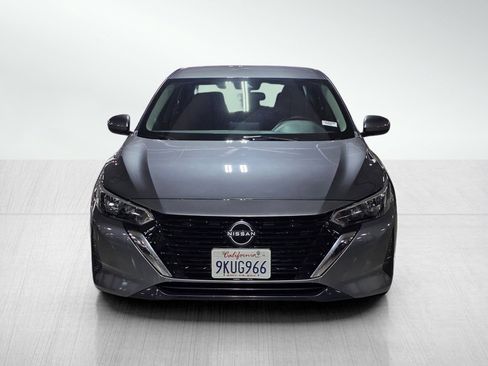 Used 2024 Nissan Sentra SV FWD image 2