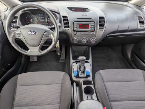 Used 2017 Kia Forte LX image 16