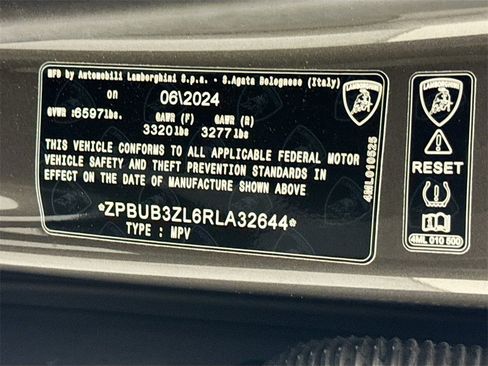 Used 2024 Lamborghini Urus S image 36