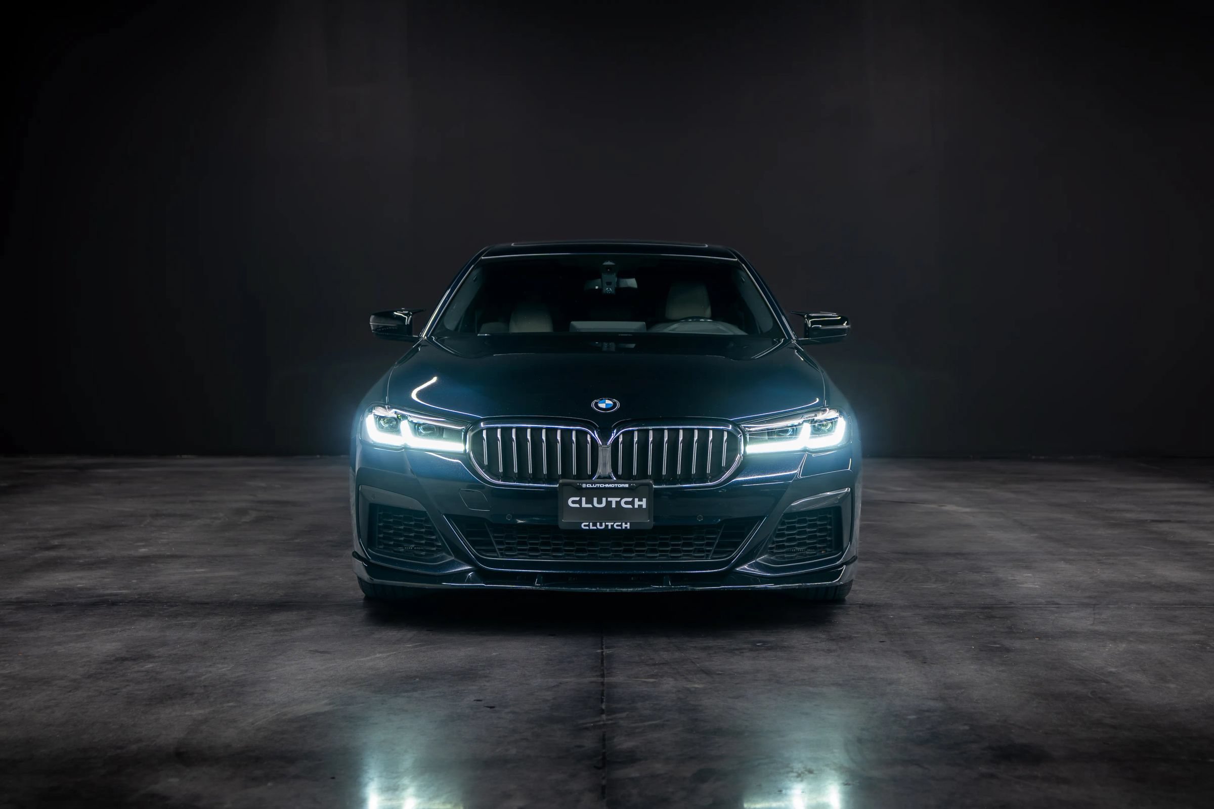 Used 2021 BMW 540i xDrive w/ M Sport Package AWD/4WD image 2