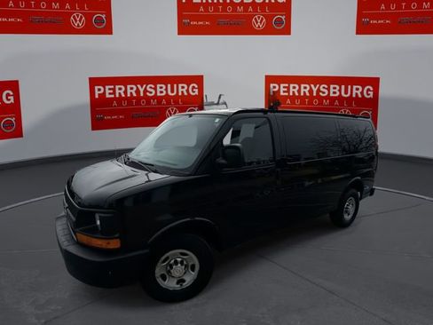Used 2015 Chevrolet Express 2500 RWD image 1