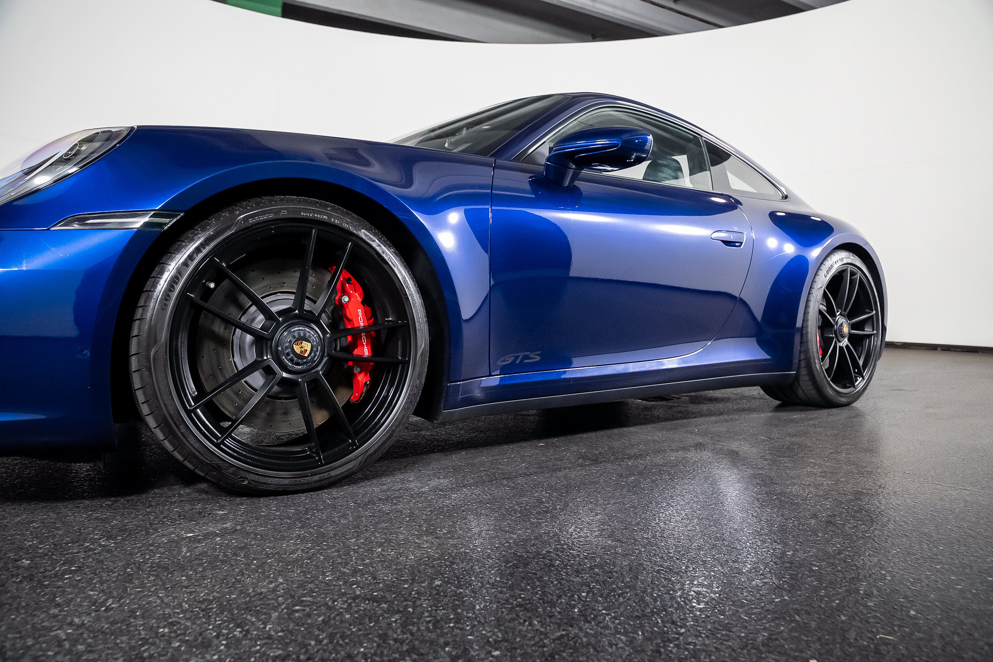 Used 2024 Porsche 911 Carrera GTS w/ Premium Package RWD image 17