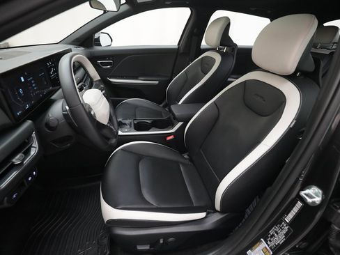 Certified 2025 Kia K4 GT-Line w/ GT-Line Premium Package image 7