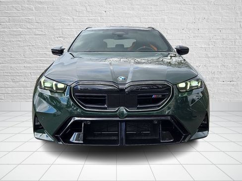 Used 2025 BMW M5 Touring w/ M Driver's Package image 2