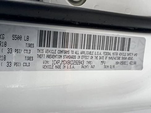 Used 2019 Jeep Cherokee Limited image 41