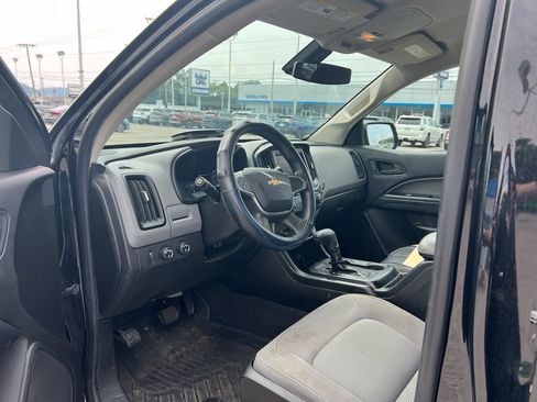 Used 2021 Chevrolet Colorado W/T w/ Custom Special Edition AWD/4WD image 9
