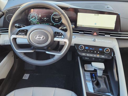 New 2026 Hyundai Elantra Limited w/ Cargo Package FWD image 28