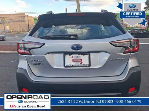 Used 2025 Subaru Outback AWD/4WD image 4
