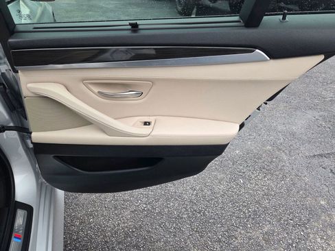 Used 2013 BMW 550i Sedan image 32