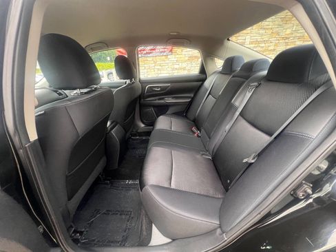 Used 2017 Nissan Altima 3.5 SR FWD image 15