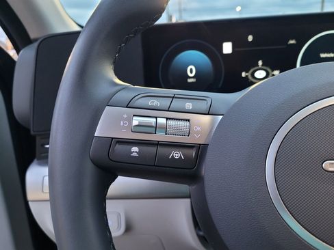 Certified 2025 Hyundai Kona SEL image 22