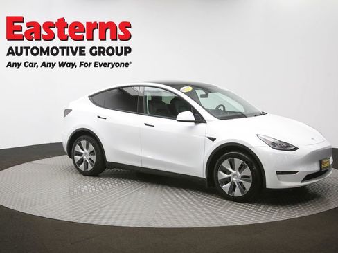 Used 2022 Tesla Model Y Long Range AWD/4WD image 46