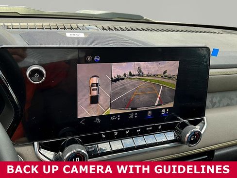 Used 2024 Chevrolet Colorado ZR2 w/ Technology Package image 15