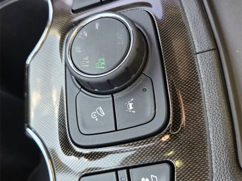 Used 2023 GMC Acadia AT4 w/ Technology Package image 19