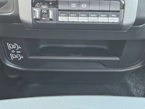 New 2026 RAM 3500 Tradesman AWD/4WD image 11
