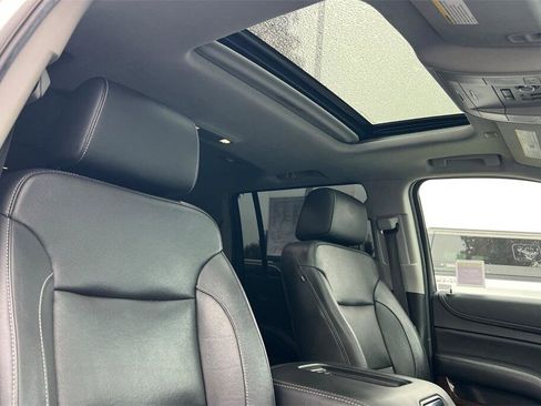 Used 2020 GMC Yukon XL SLT image 18