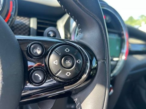 Used 2019 MINI Cooper S FWD image 19