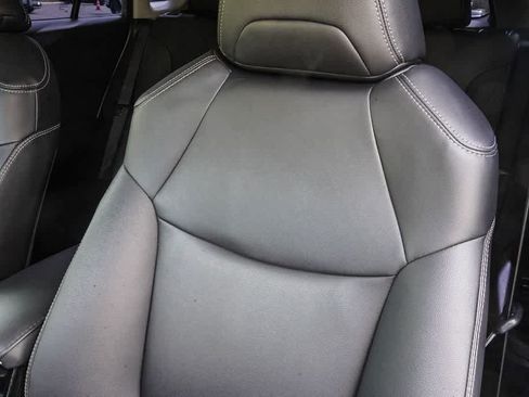 Used 2023 Toyota Corolla Cross XLE FWD image 25