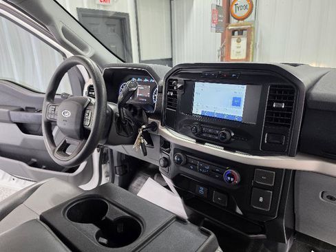 Used 2021 Ford F150 XL w/ Equipment Group 101A High RWD image 8