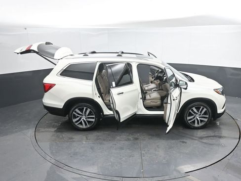 Used 2016 Honda Pilot Touring image 55