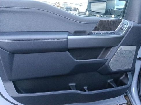 Used 2026 Ford F250 Lariat w/ Black Appearance Package image 11