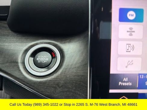 Used 2024 Jeep Grand Cherokee Overland w/ Advanced Protech Group III AWD/4WD image 29